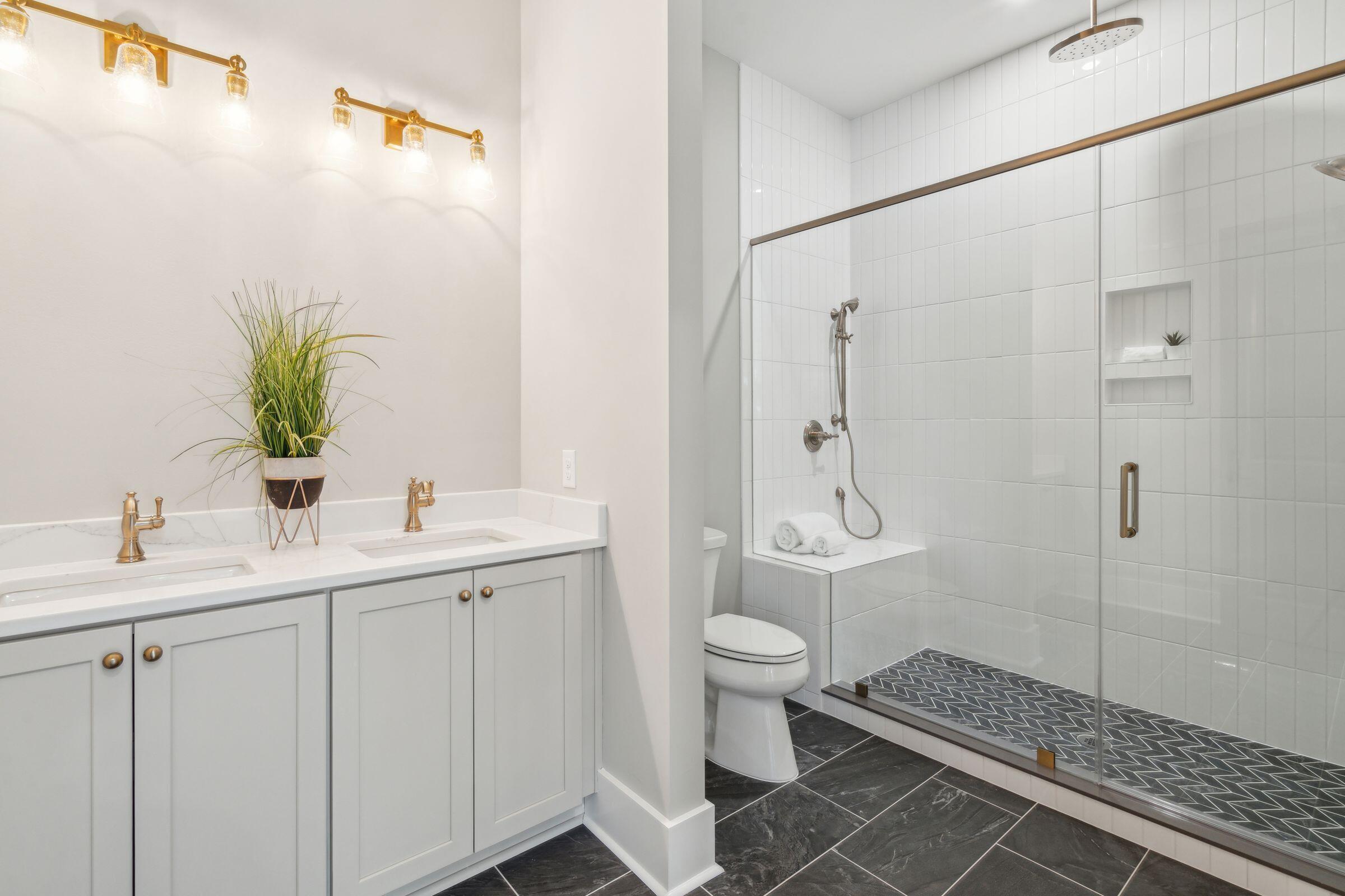 1578 Charming Nancy Road Charleston, SC 29412 - Photo 24 of 66 Primary bahtroom