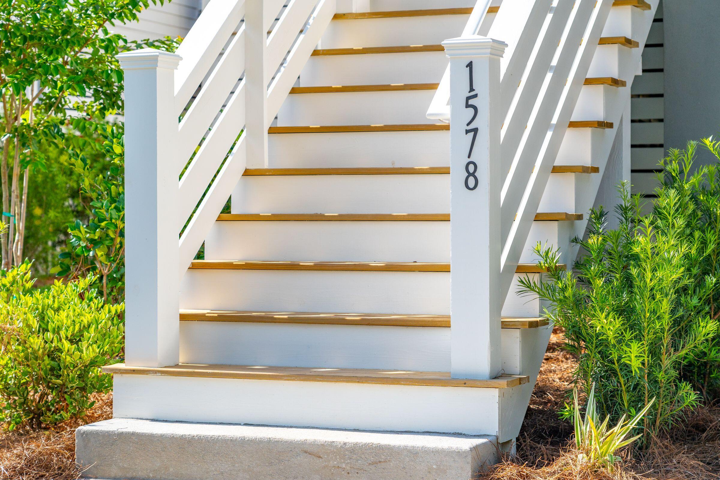 1578 Charming Nancy Road Charleston, SC 29412 - Photo 36 of 66 Front steps