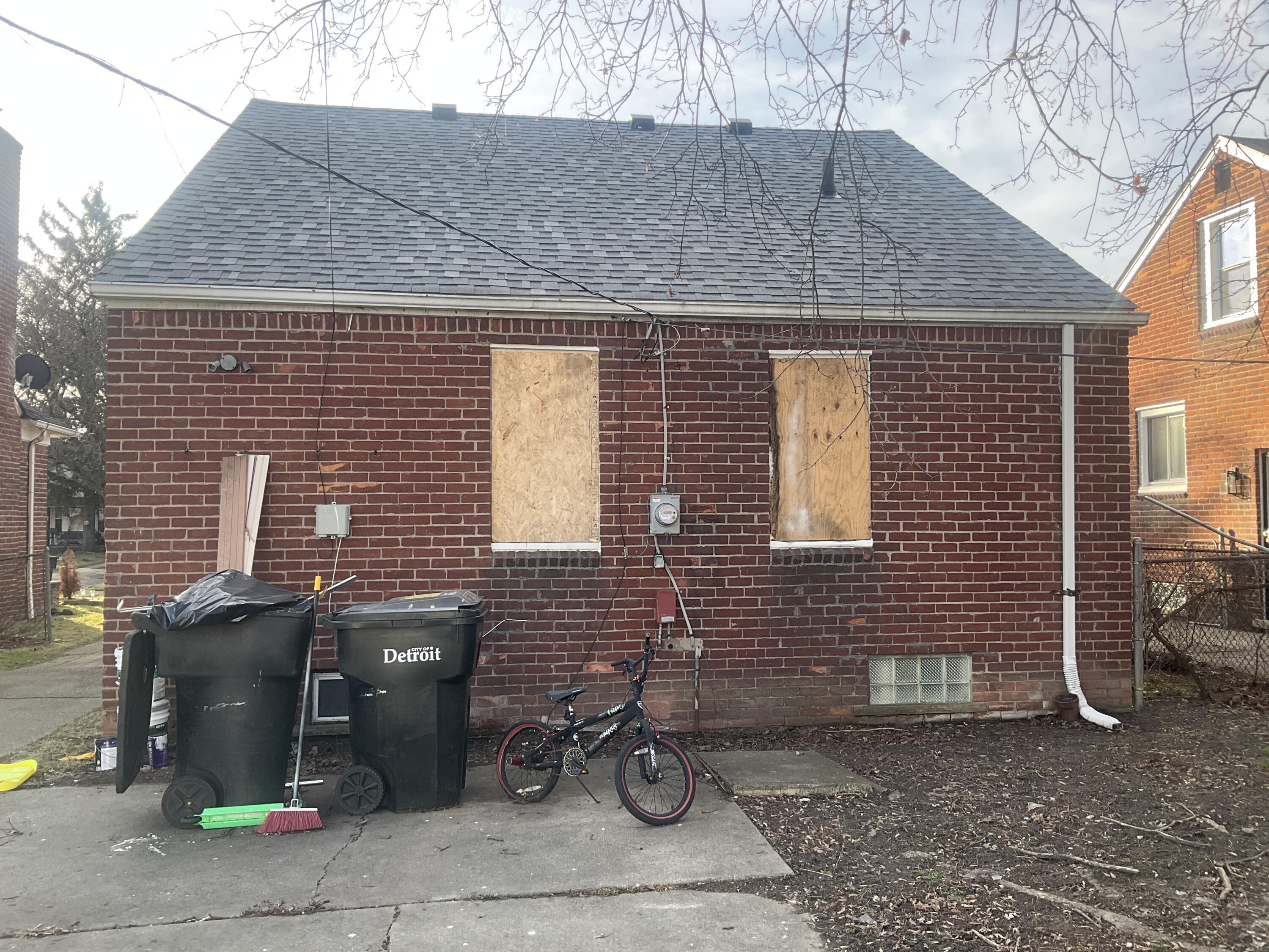 20266 Forrer Street Detroit, MI 48235 - Photo 2 of 12 file (68)