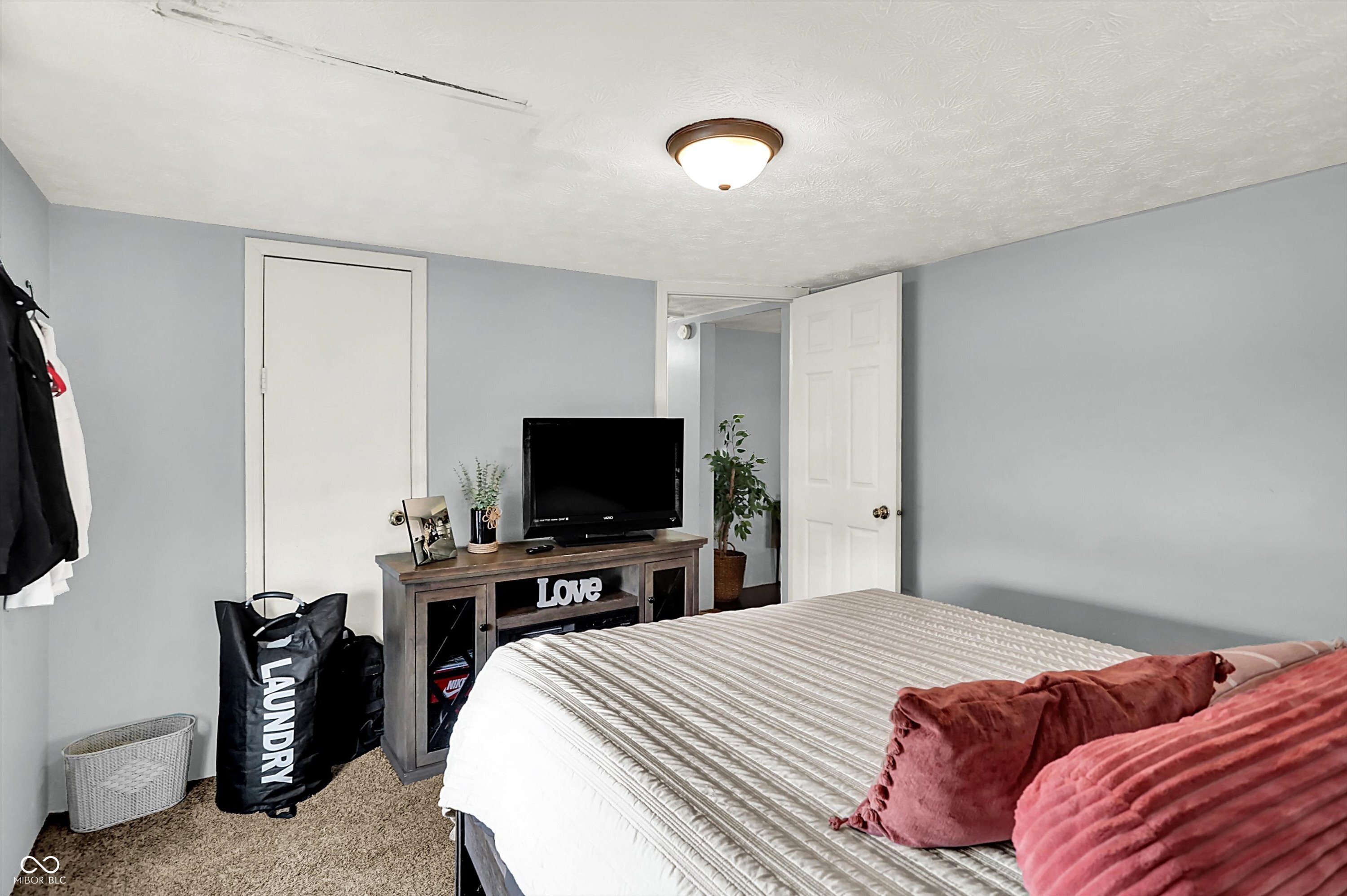 2815 South Roena Street Indianapolis, IN 46241 - Photo 18 of 35