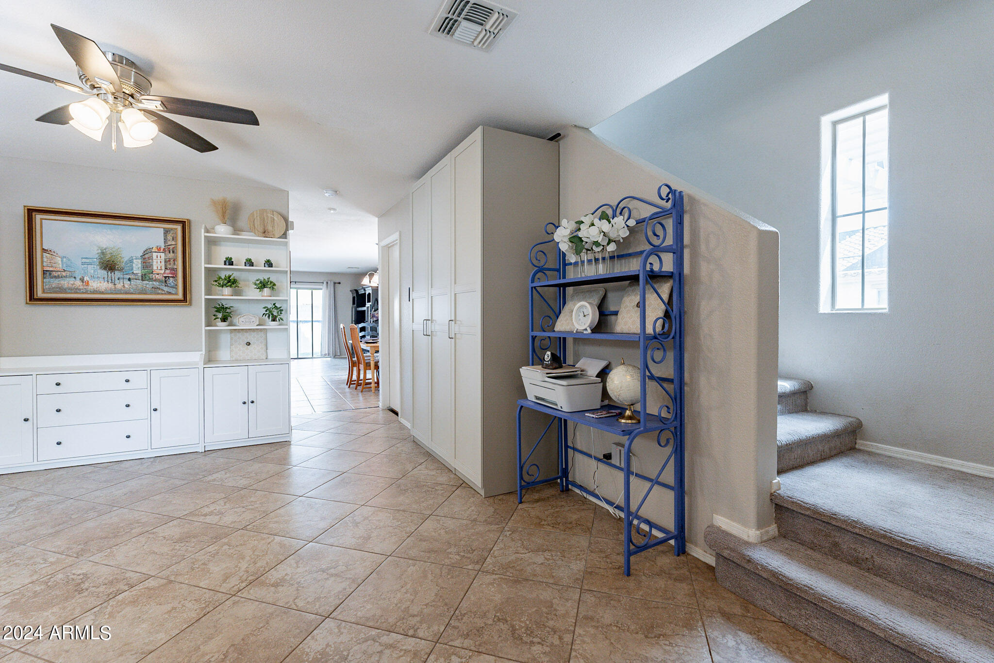17568 West Hearn Road Surprise, AZ 85388 - Photo 11 of 50 Living space