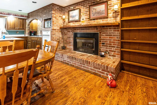 $249,000 | 402 Main Street, Broughton, IL 62817