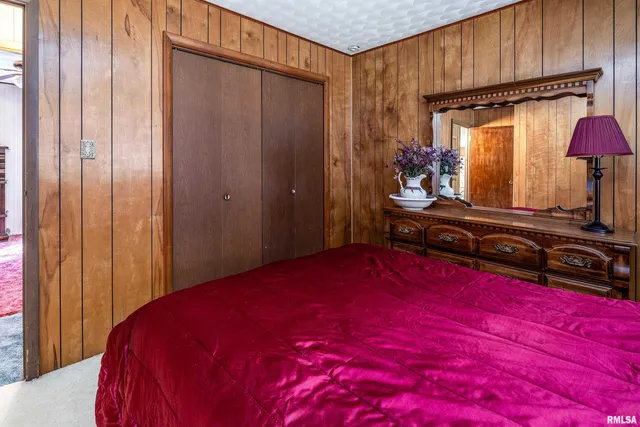 $249,000 | 402 Main Street, Broughton, IL 62817