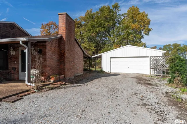 $249,000 | 402 Main Street, Broughton, IL 62817