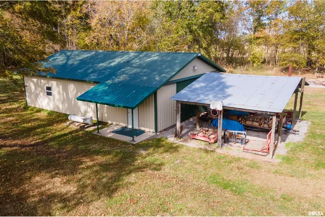 $249,000 | 402 Main Street, Broughton, IL 62817