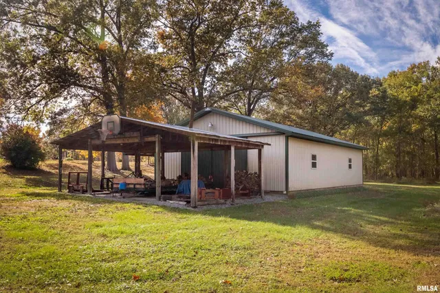 $249,000 | 402 Main Street, Broughton, IL 62817