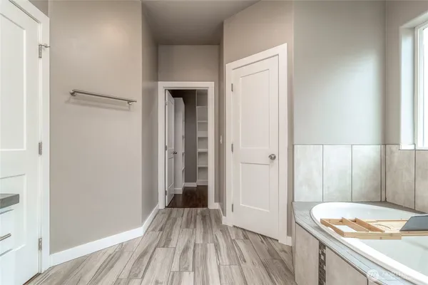 a view of an empty walk in closet