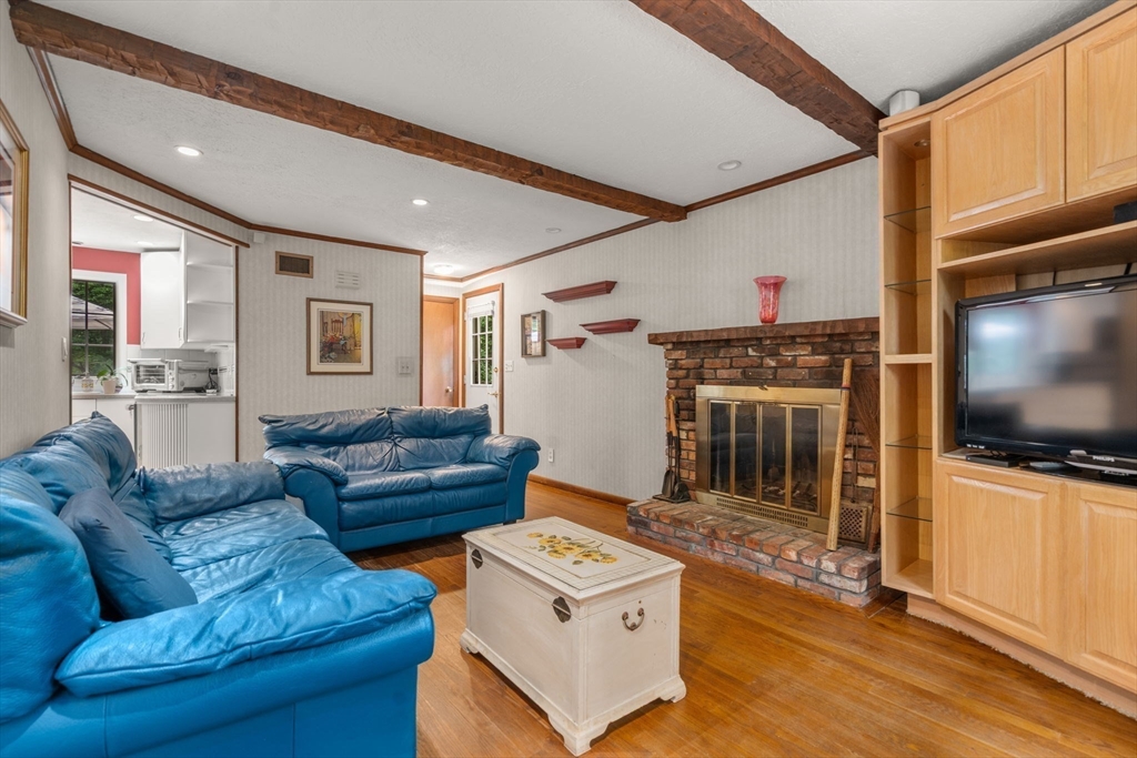 11 Bacon Road Framingham, MA 01701 - Photo 8 of 30