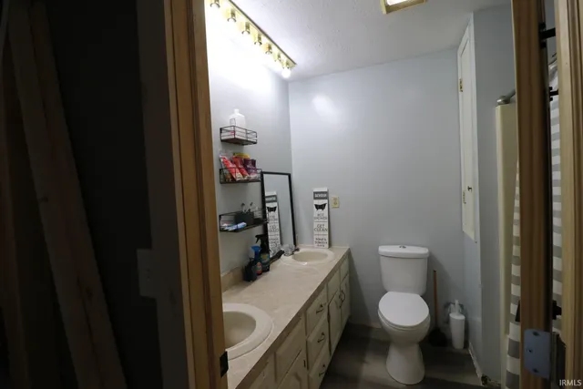 $345,000 | 5378 East Co Road 600 South, Walton, IN 46994