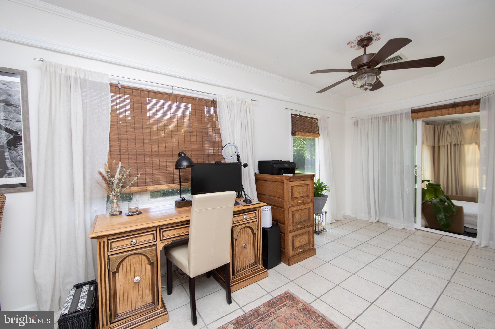 281 Sunset Road Barrington, NJ 08007 - Photo 16 of 54 Office