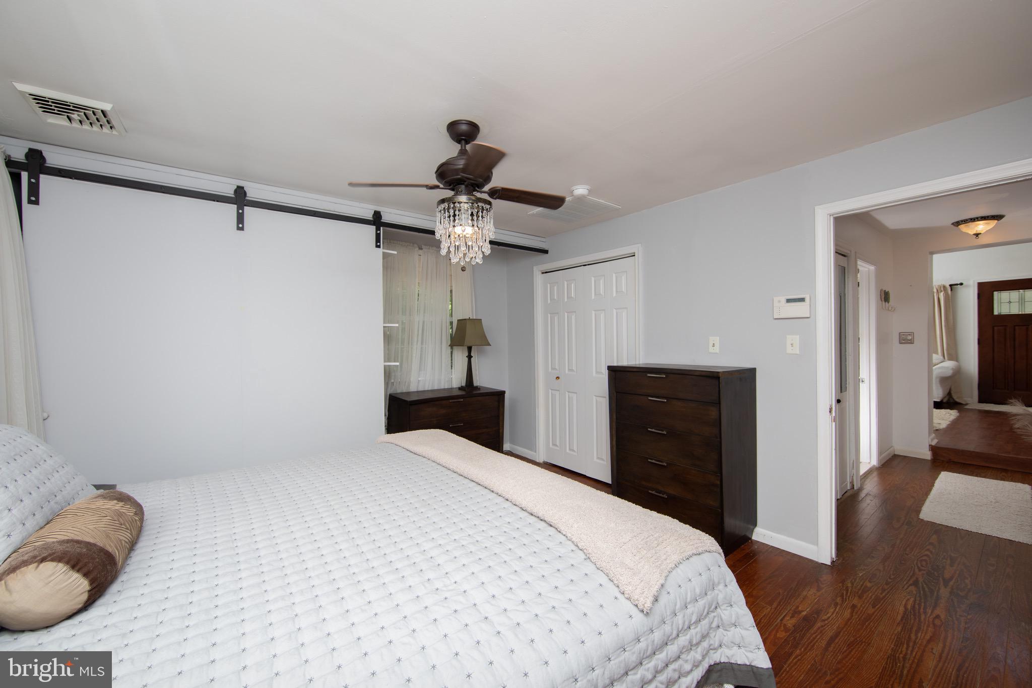 281 Sunset Road Barrington, NJ 08007 - Photo 22 of 54 Primary Bedroom