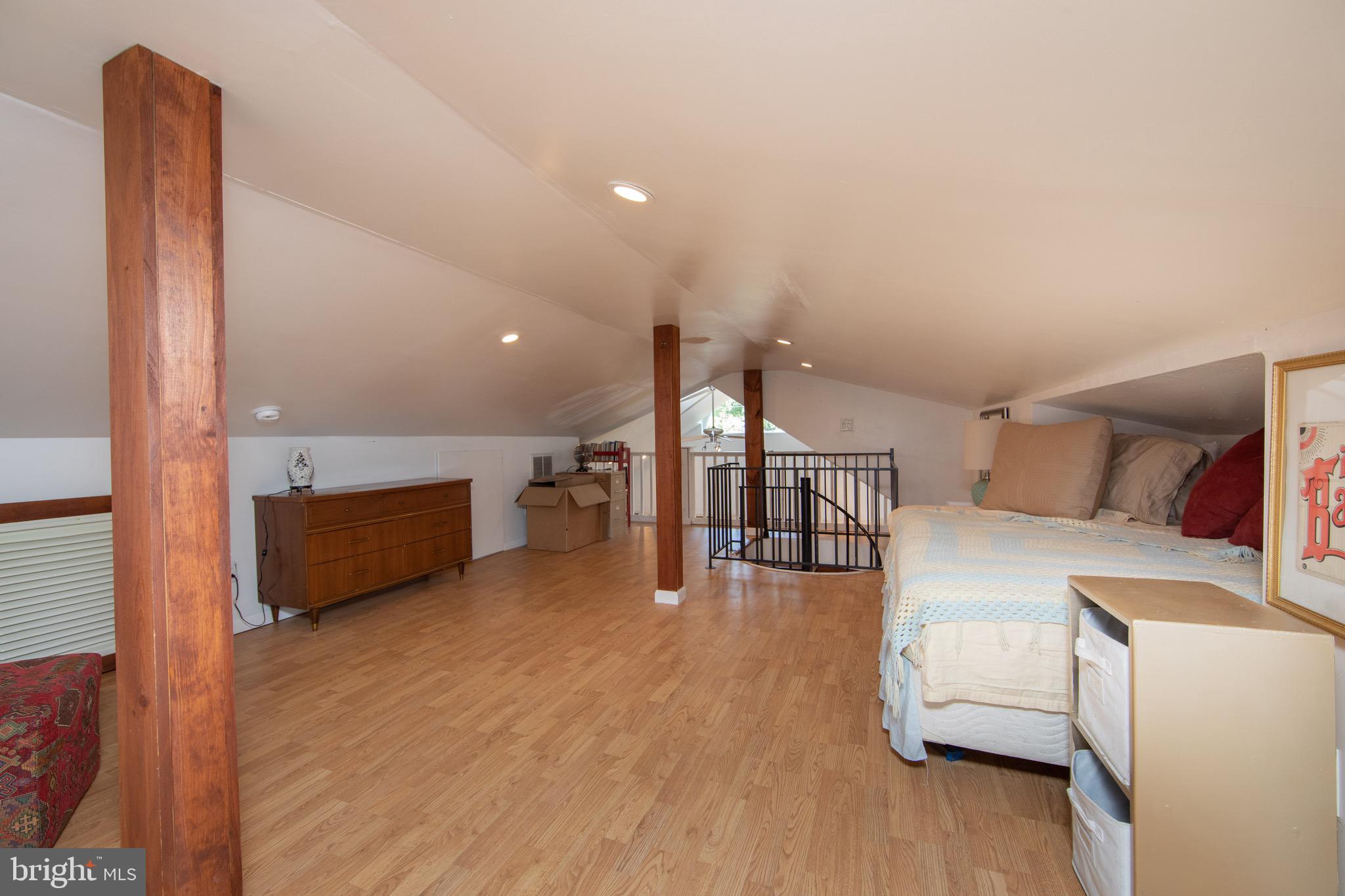 281 Sunset Road Barrington, NJ 08007 - Photo 26 of 54 Bedroom 3