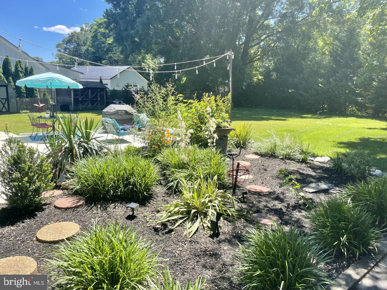 281 Sunset Road Barrington, NJ 08007 - Photo 40 of 54 Garden