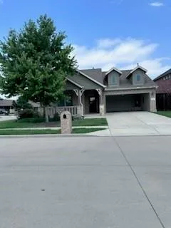 $2,500 | 5701 Sunflower Drive, Rowlett, TX 75089