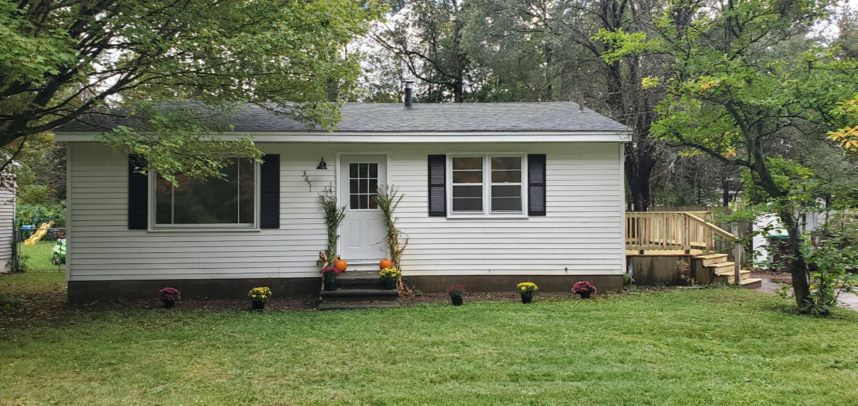 3891 Hall Road Muskegon, MI 49442 - Photo 1 of 21 20201001_155944