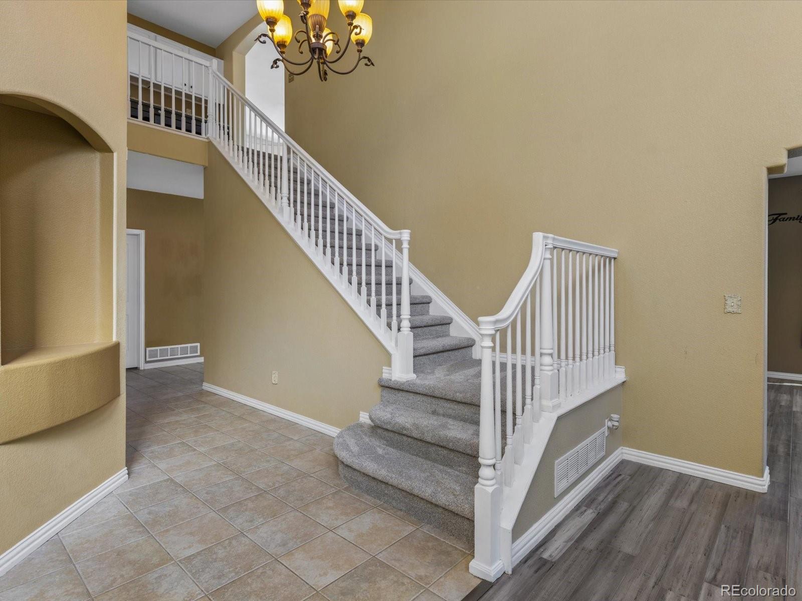 10216 Kleinbrook Way Highlands Ranch, CO 80126 - Photo 10 of 40