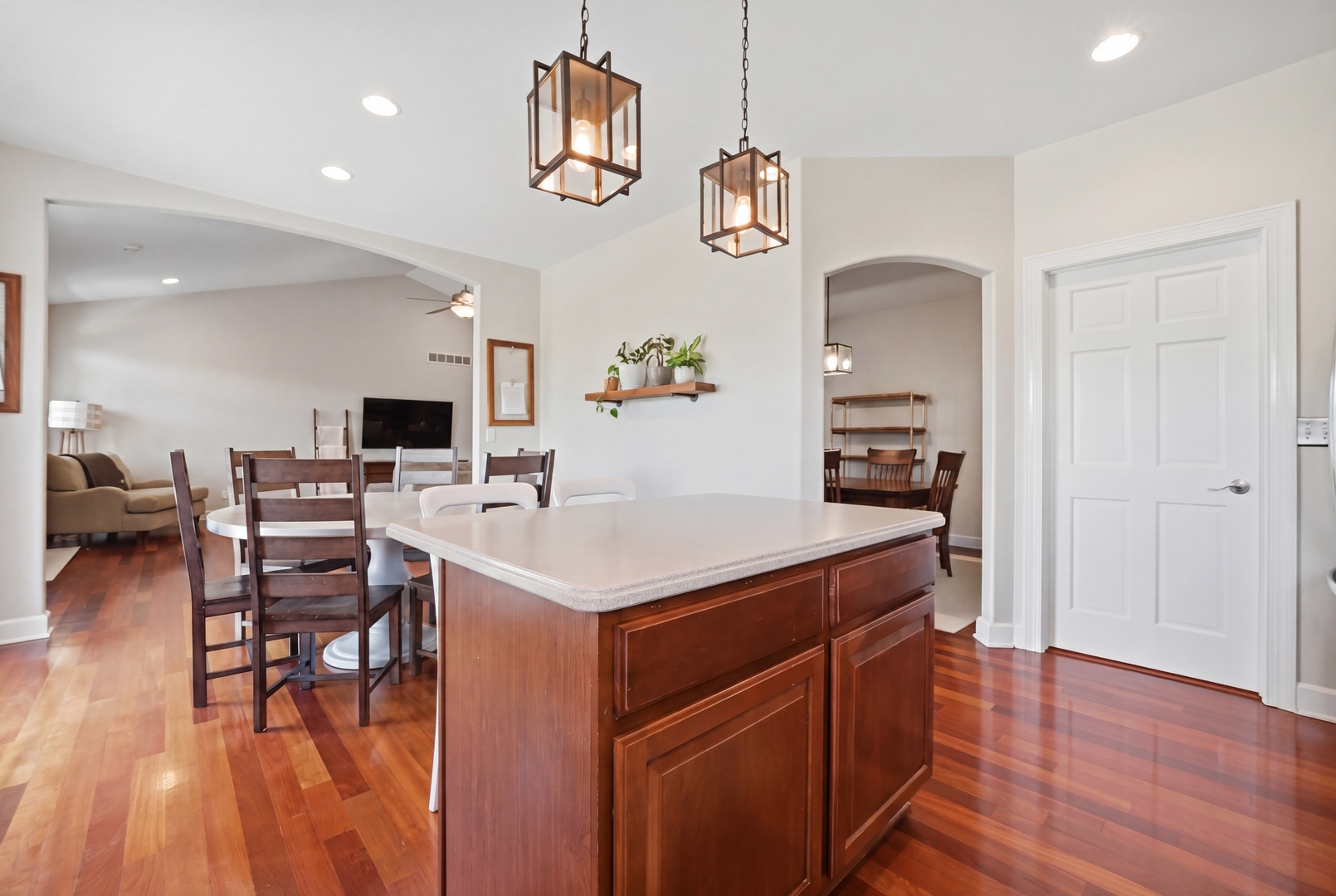 2337 Dustin Drive Sycamore, IL 60178 - Photo 13 of 42