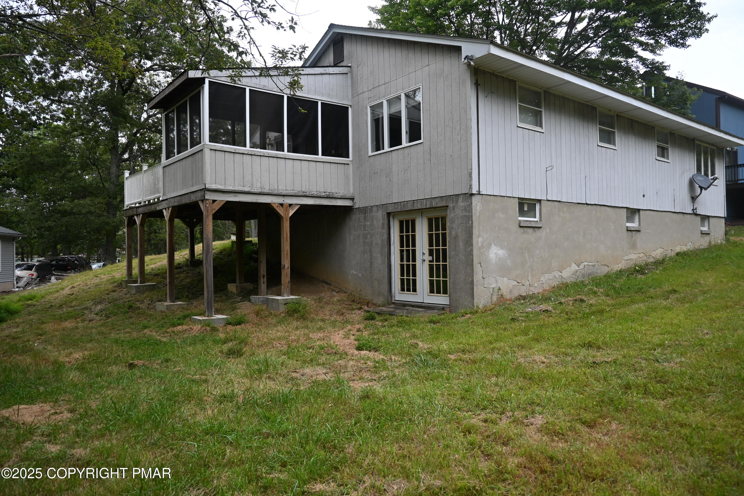 2167 Bushkill Circle Bushkill, PA 18324 - Photo 20 of 22 Back yard
