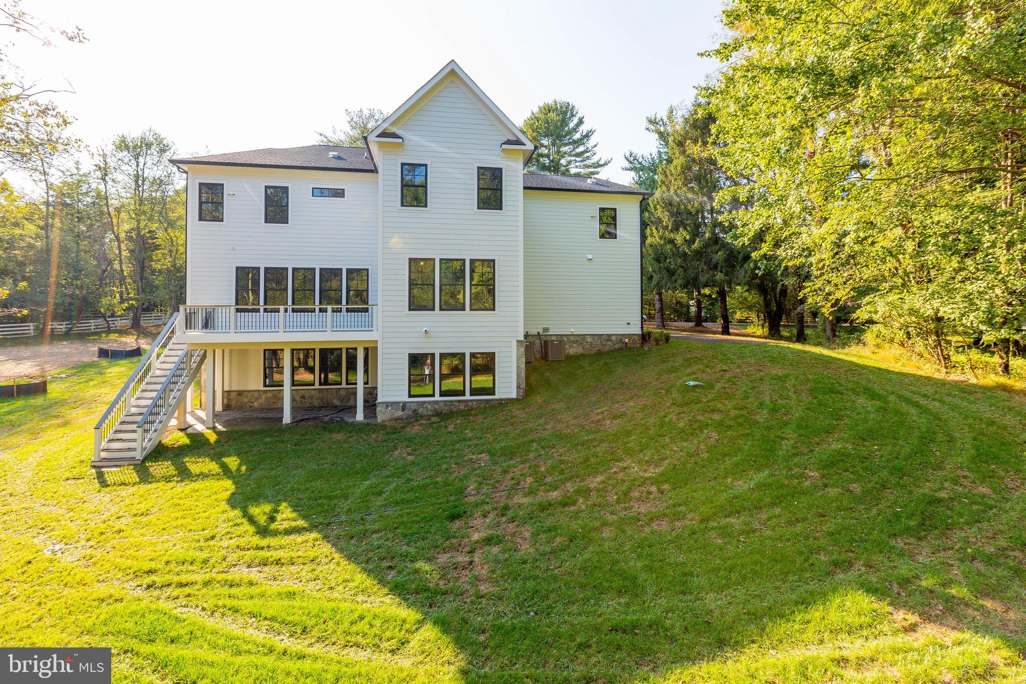 1441 Crowell Road Vienna, VA 22182 - Photo 50 of 62 Gallery Image 50