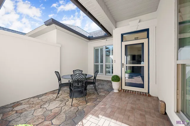 $320,000 | 5380 Courtyard Drive, Gonzales, LA 70737