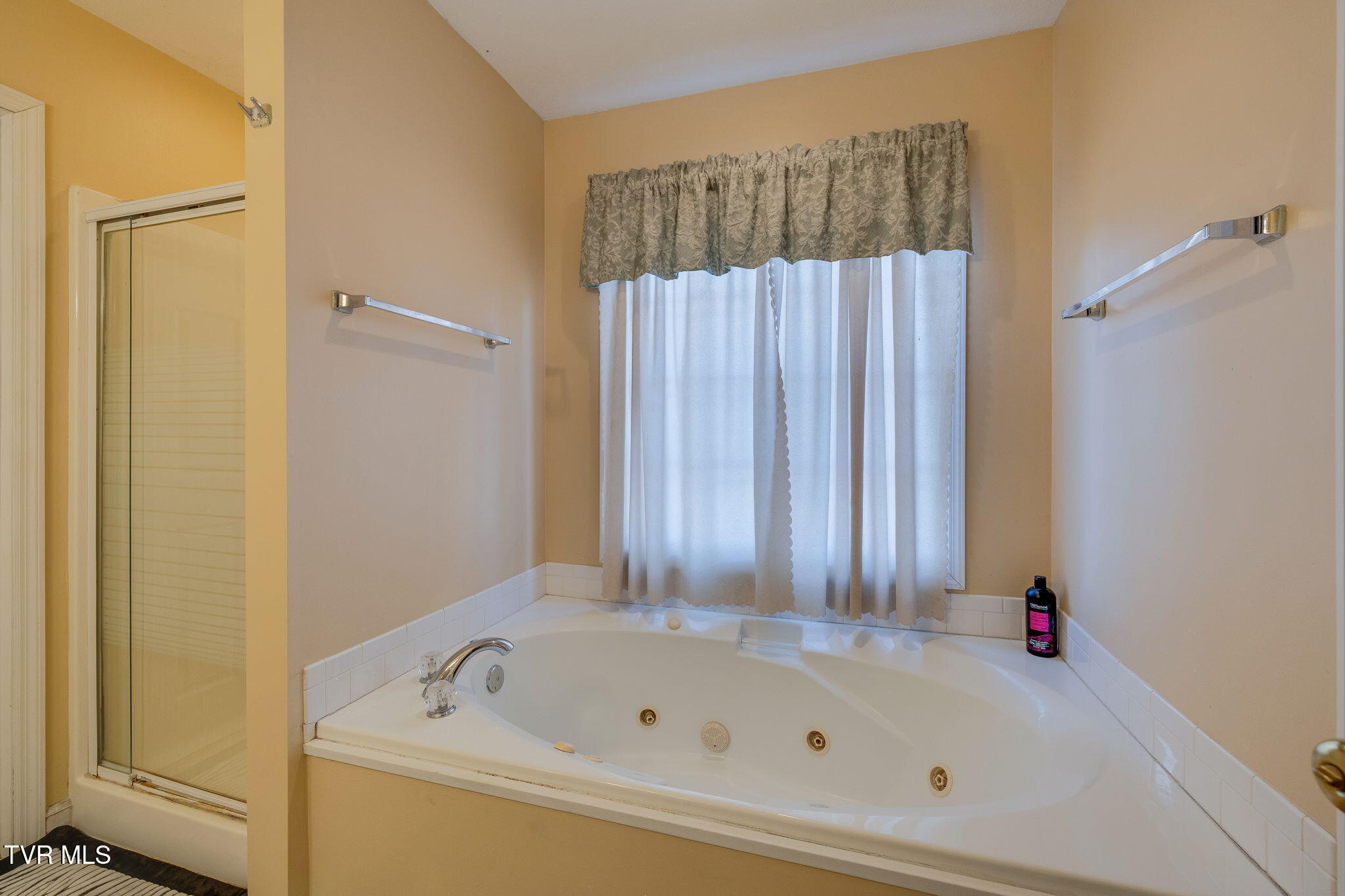 1402 Lake Ridge Square Johnson City, TN 37601 - Photo 24 of 57 023