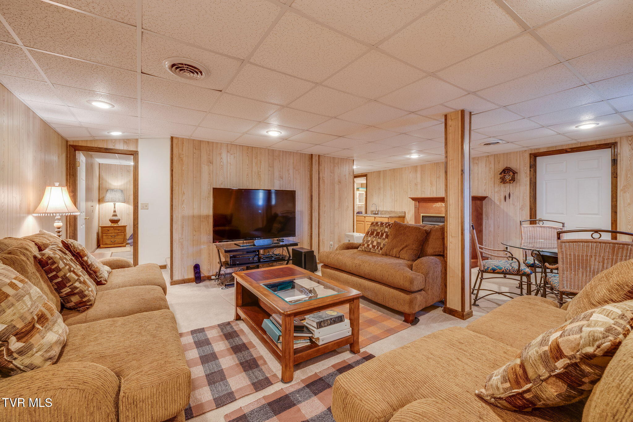 1402 Lake Ridge Square Johnson City, TN 37601 - Photo 39 of 57 038
