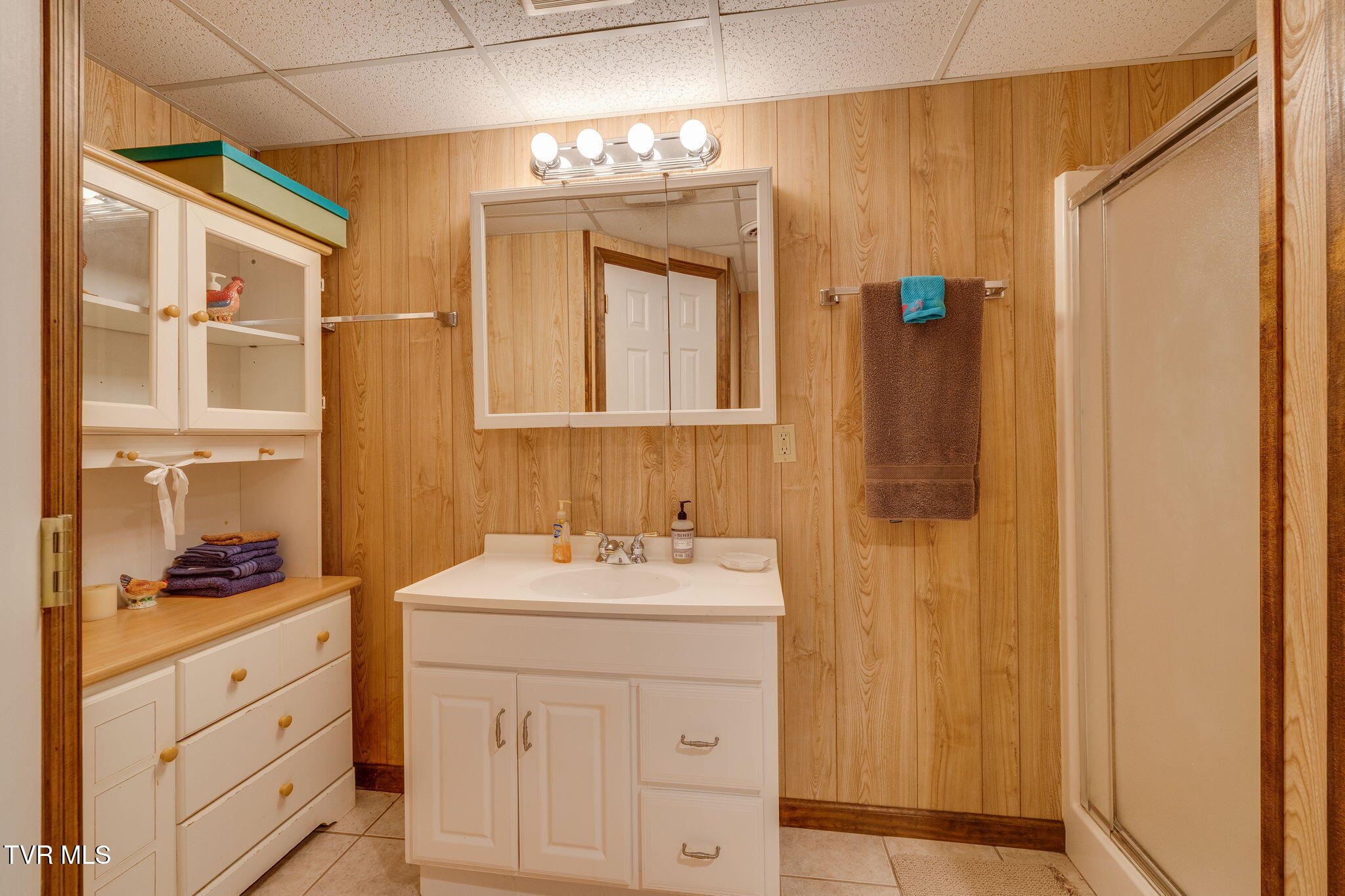1402 Lake Ridge Square Johnson City, TN 37601 - Photo 47 of 57 046