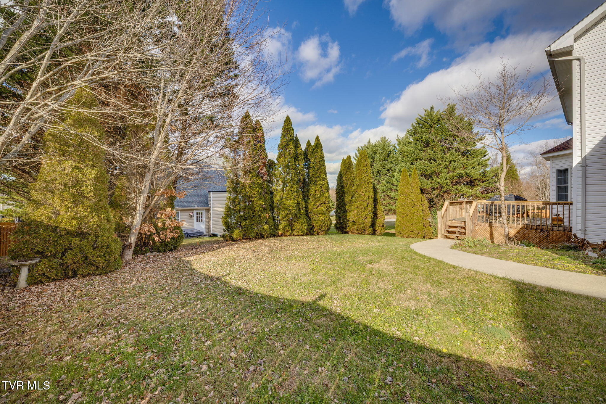 1402 Lake Ridge Square Johnson City, TN 37601 - Photo 49 of 57 048