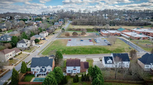 $575,000 | 1402 Lake Ridge Square, Johnson City, TN 37601