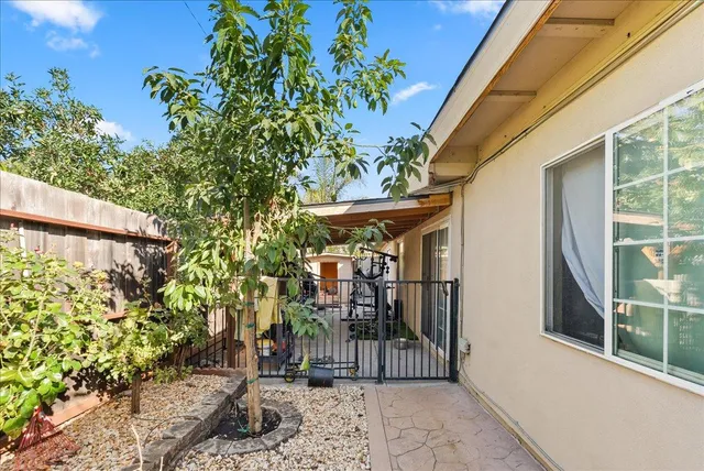 $1,200,000 | 1660 Marsh Street, San Jose, CA 95122