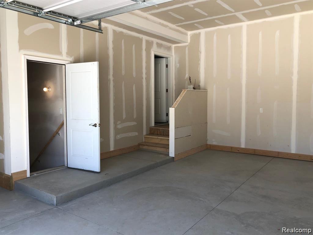47745 Card Road Macomb, MI 48044 - Photo 28 of 29 Gallery Image 28