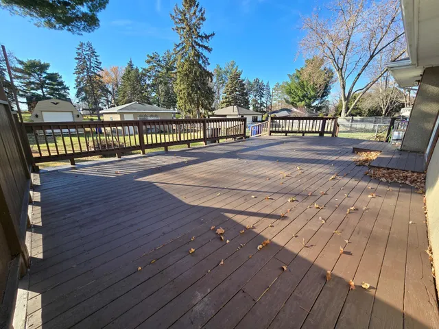 $289,000 | 1526 Upper Afton Road, St. Paul, MN 55106