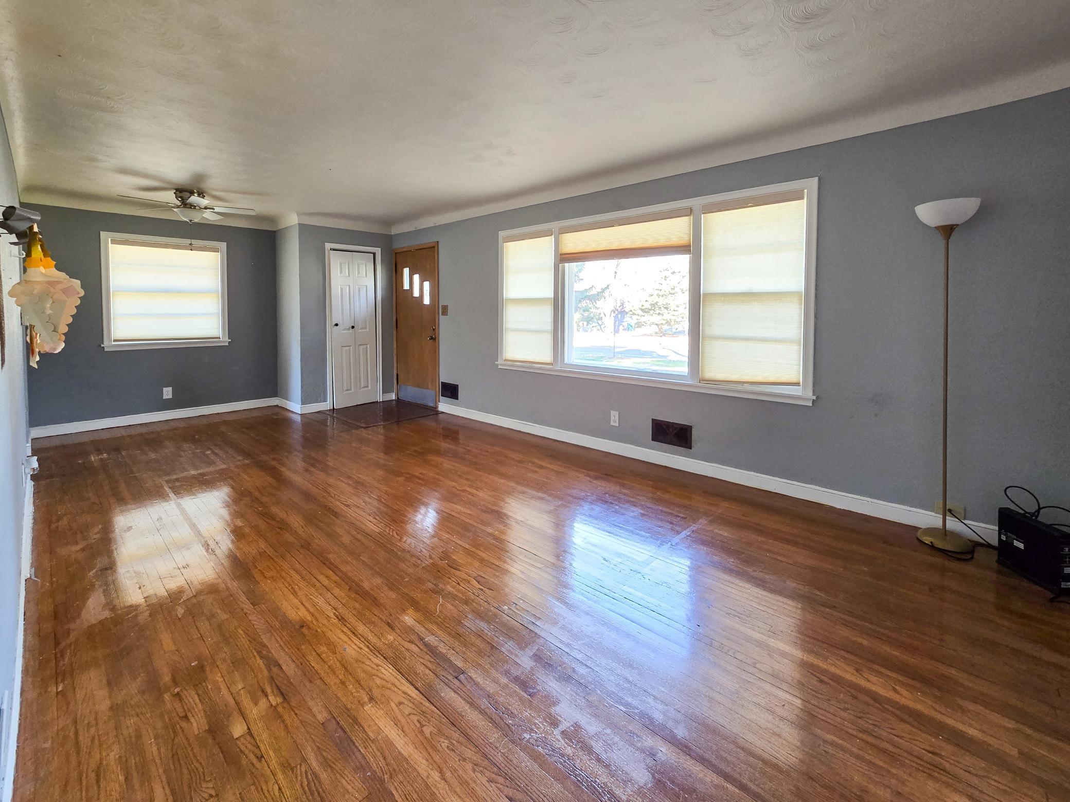 1526 Upper Afton Road St. Paul, MN 55106 - Photo 3 of 17