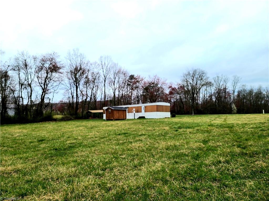 374 Bagley Springs Road Ronda, NC 28670 - Photo 15 of 41 Gallery Image 15