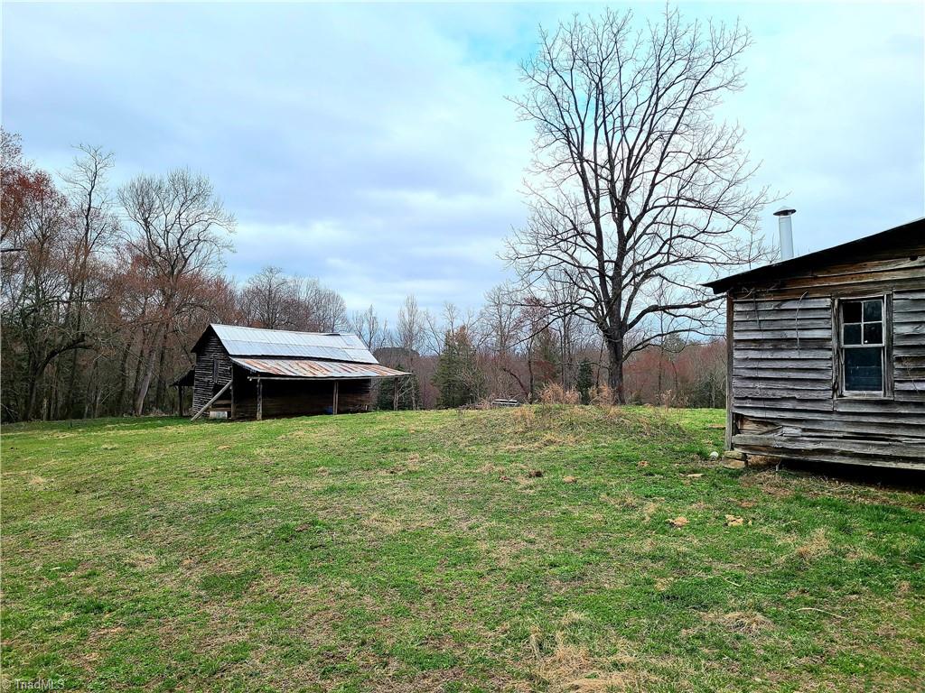 374 Bagley Springs Road Ronda, NC 28670 - Photo 21 of 41 Gallery Image 21