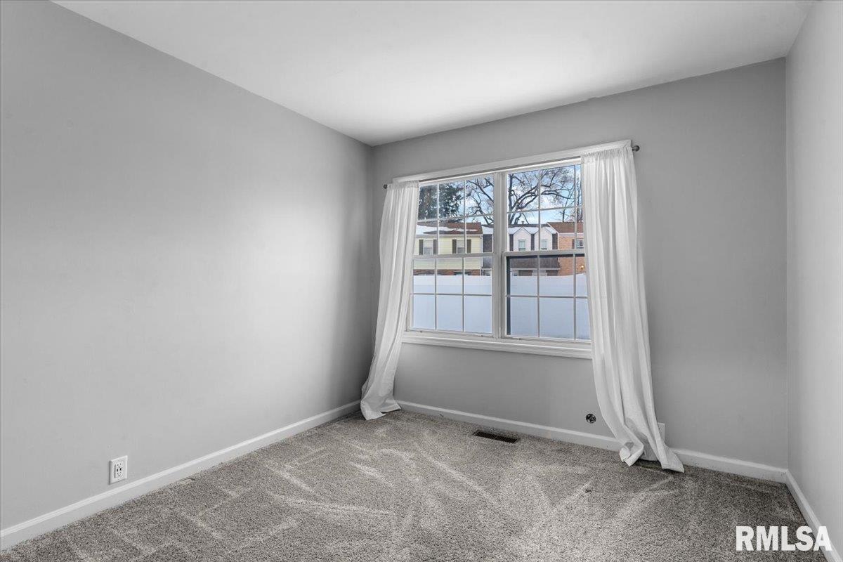 6 Sycamore Row Springfield, IL 62702 - Photo 26 of 29 Gallery Image 26