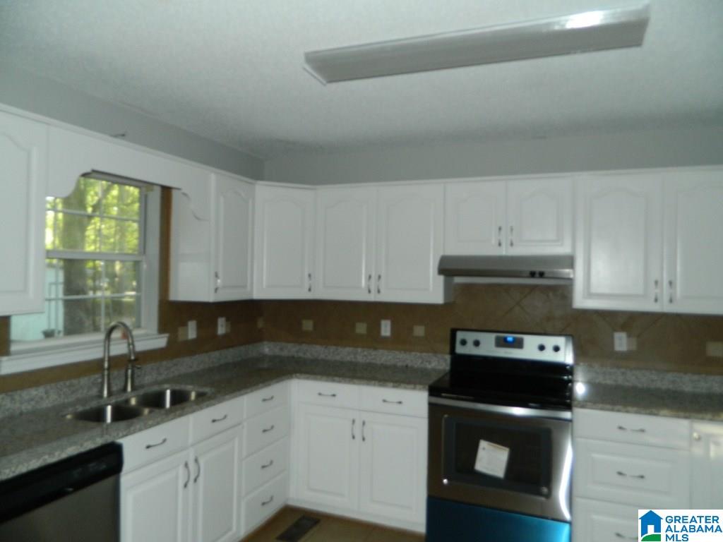 224 Comanche Street Montevallo, AL 35115 - Photo 4 of 15