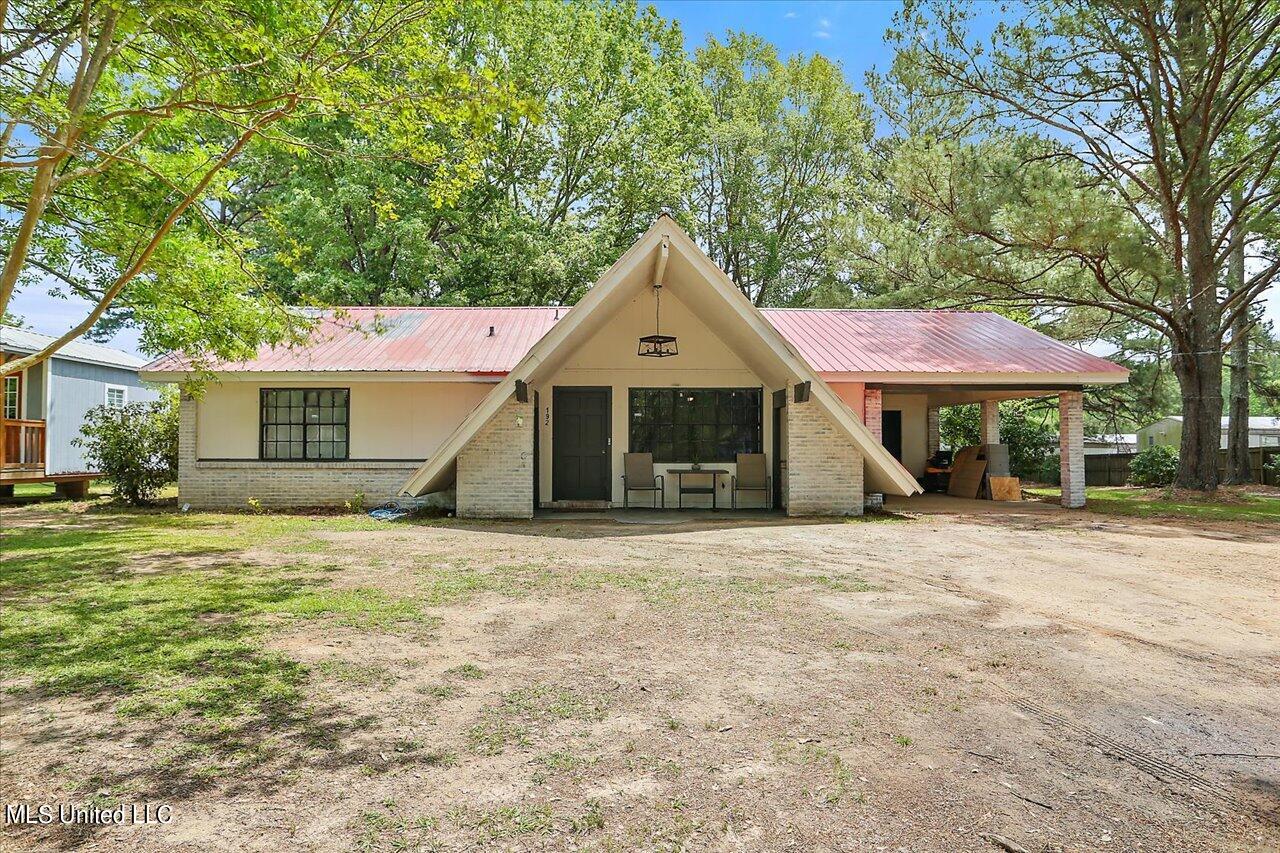 192 R T Braddy Road Florence, MS 39073 - Photo 1 of 24 Photos