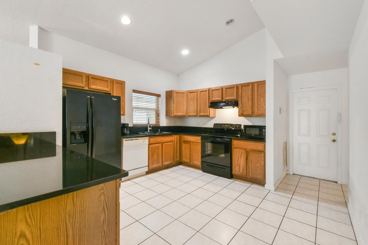 102 Pennock Landing Circle Jupiter, FL 33458 - Photo 6 of 33 DSC_9119