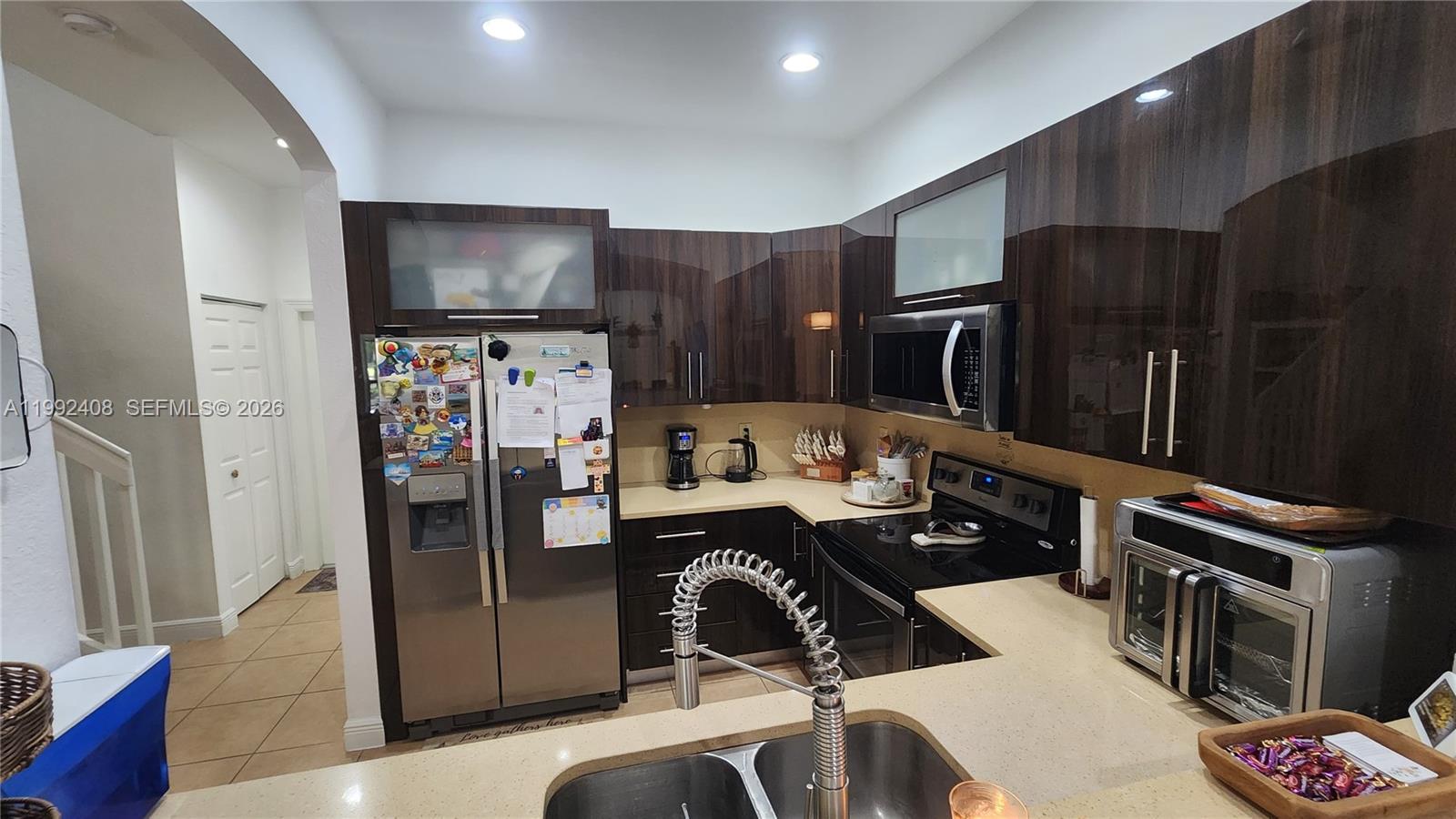 2607 Southwest 99th Way Miramar, FL 33025 - Photo 11 of 50