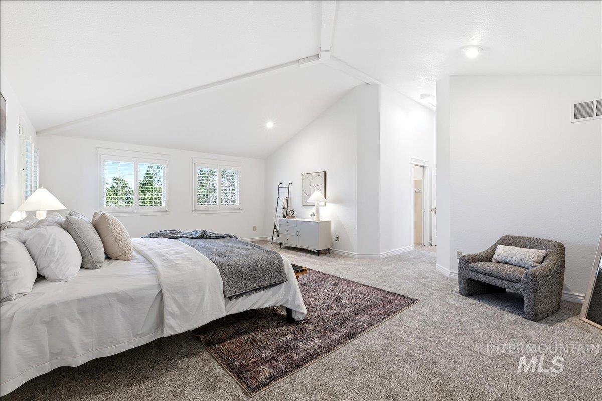 1894 South Stone Ridge Way Boise, ID 83712 - Photo 13 of 32