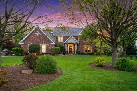 $1,175,000 | 25568 North Countryside Drive, Lake Barrington, IL 60010