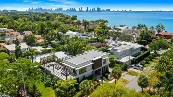 $675,000 | 5288 Alton Road, Unit 2, Miami Beach, FL 33140