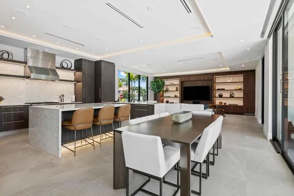 $675,000 | 5288 Alton Road, Unit 2, Miami Beach, FL 33140