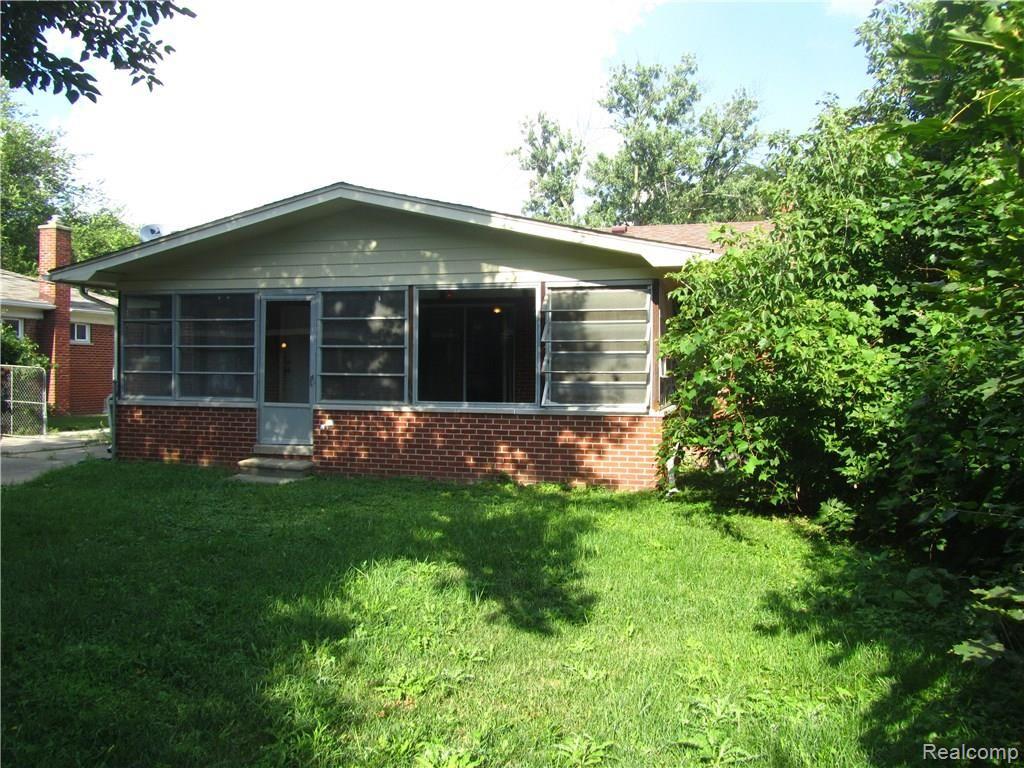 14211 Inkster Road Livonia, MI 48154 - Photo 7 of 24