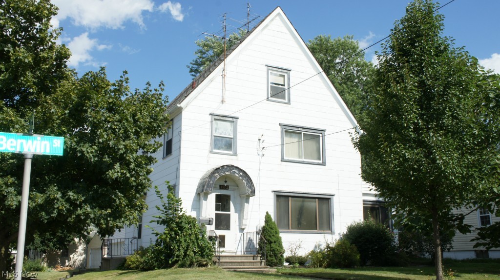 1113 Berwin Street Akron, OH 44310 - Photo 1 of 14 Gallery Image 1