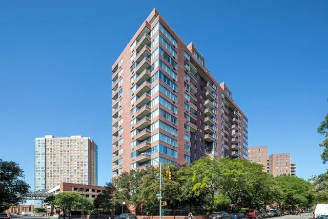 $3,500 | 62-54 97th Place, Unit 12J | Rego Park