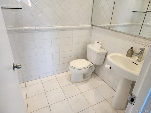 $3,500 | 62-54 97th Place, Unit 12J | Rego Park