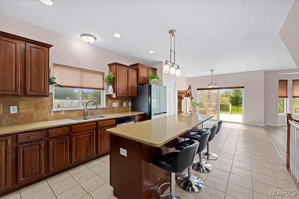 $525,000 | 3458 Chippewa Drive, Shiloh, IL 62221