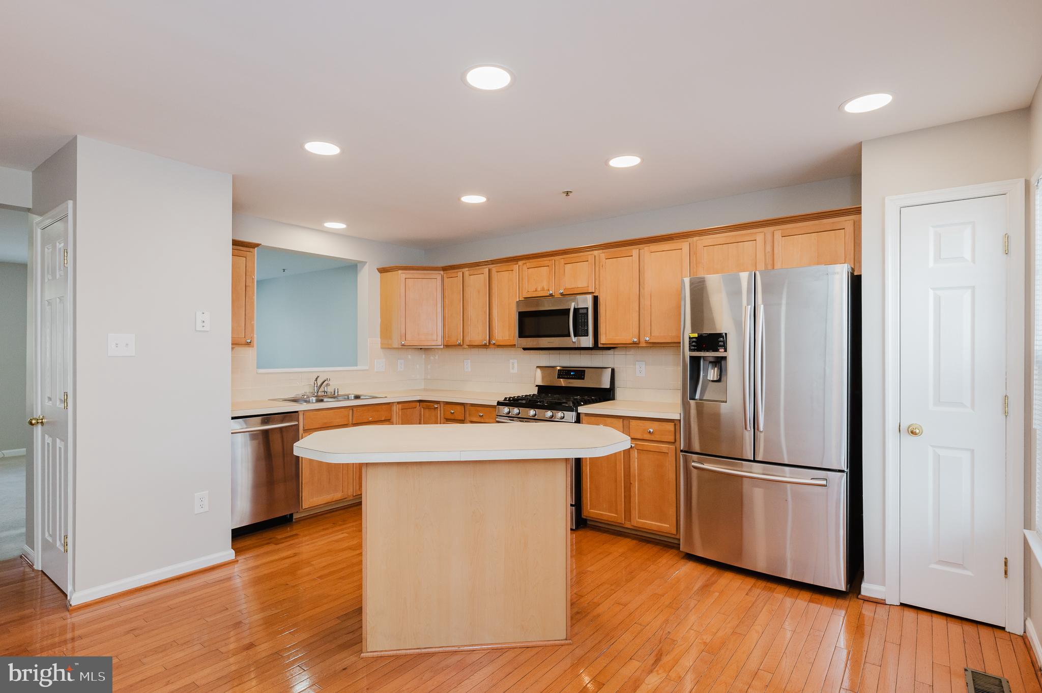 7089 Water Oak Road, Unit 74 Elkridge, MD 21075 - Photo 16 of 48 Gallery Image 16
